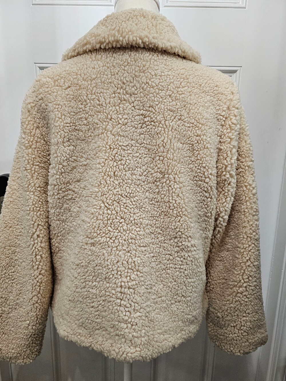 Jodifl Cream Sherpa Jacket Black Faux Leather Toggle Buttons Size S - Picture 4 of 5